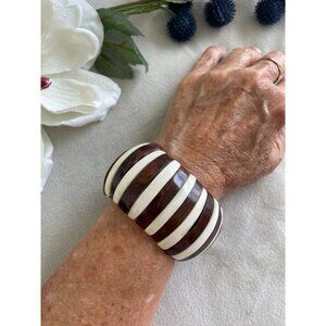 Vintage Striped Wooden & White Resin Bangle Bracelet Jewelry Boho Bohemian